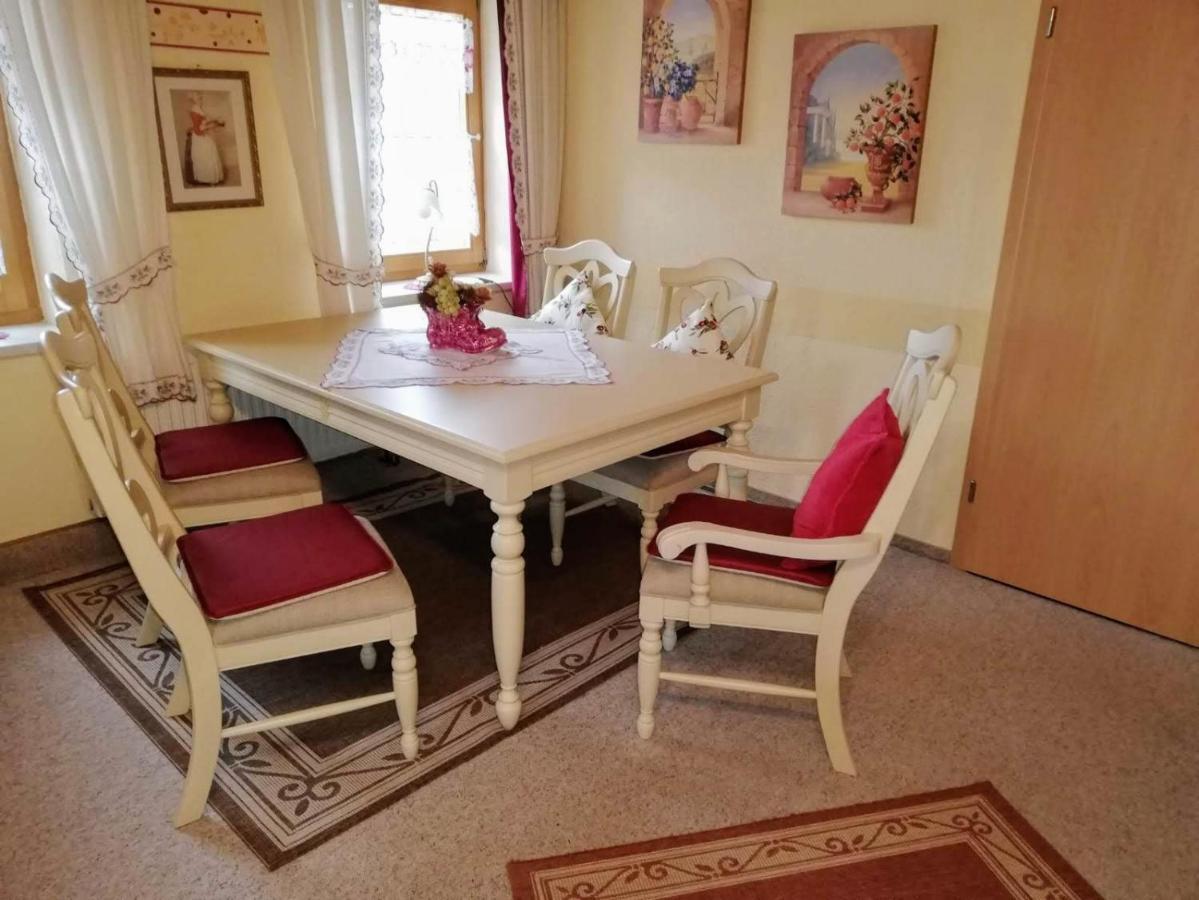Familien-Ferienwohnung Haustein Konigswalde Bagian luar foto