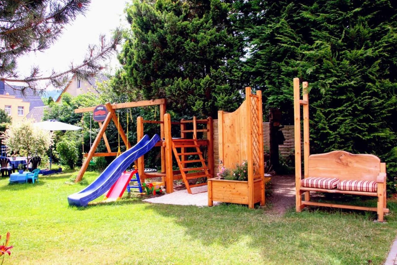 Familien-Ferienwohnung Haustein Konigswalde Bagian luar foto